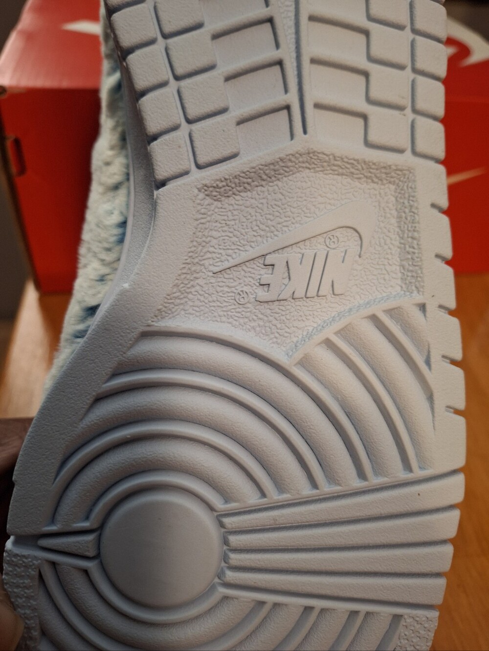 Nike Dunk Low ( BG) Abominable Snowman NIB - Picture 12 of 16